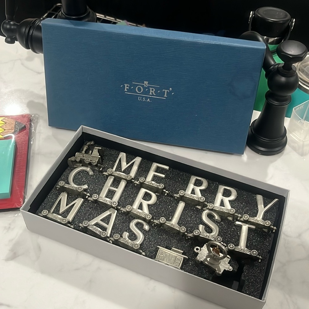 Fort USA Pewter Merry Christmas Train